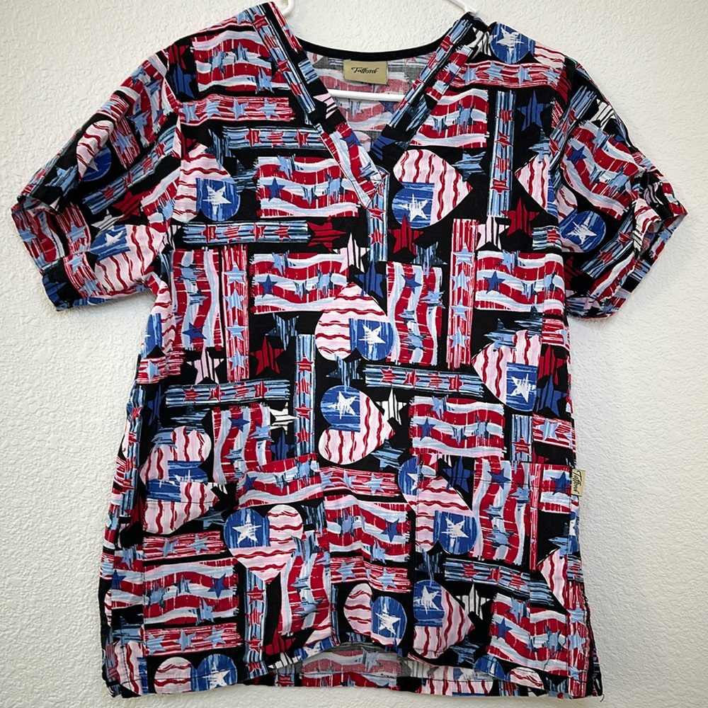Scrub top